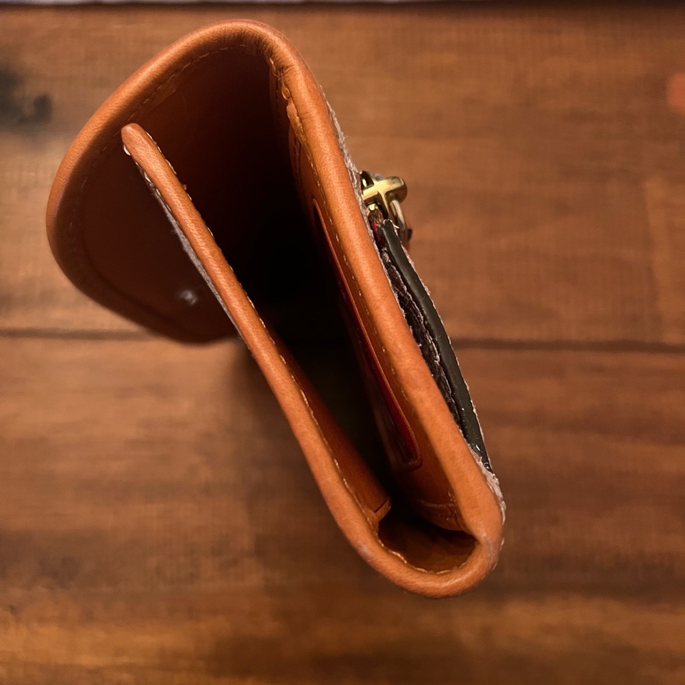 Dooney & Bourke | Snake Embossed Wallet - Picture 5 of 9